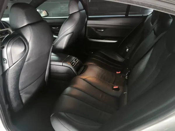 BMW 640 Gran Coupé 2015 - 26950 EUR, 232000 km - AUTO.MOTO.pt - 232000km - foto 26 de 47