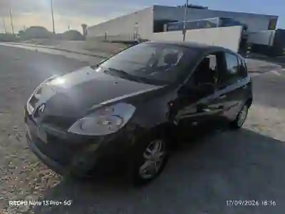 Renault Clio 2006 - 1350 EUR, 307167 km - foto 6 de 11