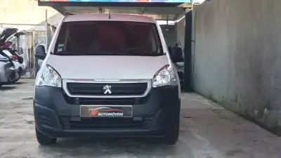 Peugeot PATNER 1.6 HDI 3 LUG 2019 - 8999 EUR, 212000 km - AUTO.MOTO.pt - 212000km - foto 2 de 12