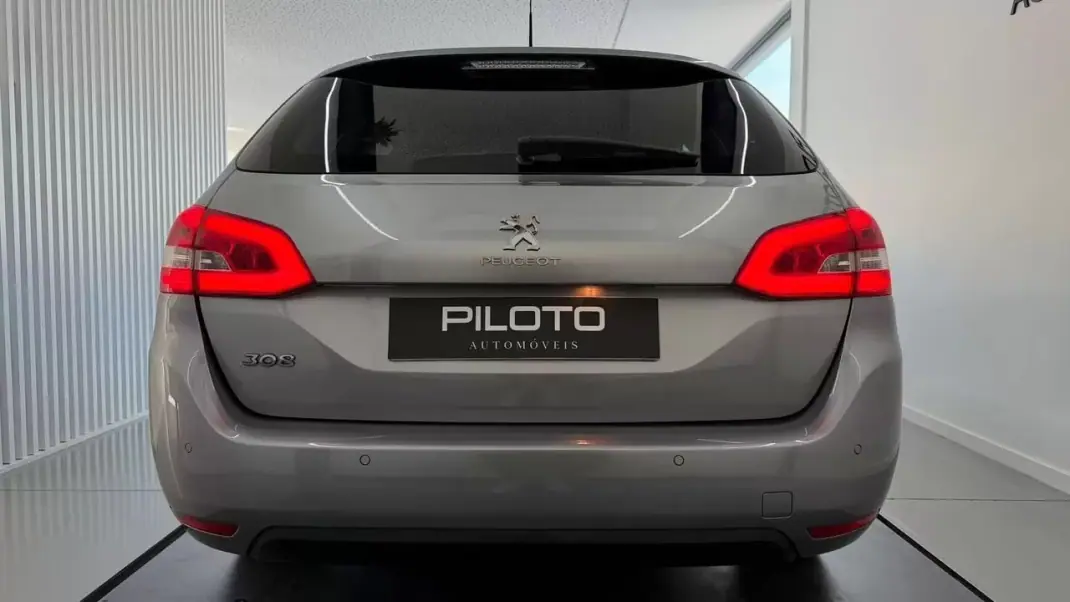 Peugeot 308 SW 2020 - 11990 EUR, 153706 km - AUTO.MOTO.pt - 153706km - foto 9 de 34