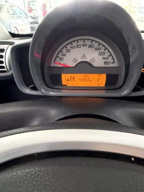 Smart Fortwo Cabrio 2009 - 6750 EUR, 140000 km - AUTO.MOTO.pt - 140000km - foto 10 de 10