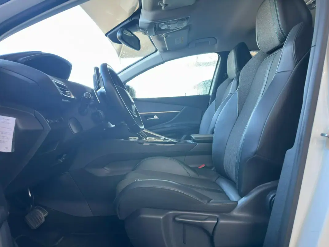 Peugeot 5008 2021 - 25900 EUR, 124114 km - AUTO.MOTO.pt - 124114km - foto 18 de 30