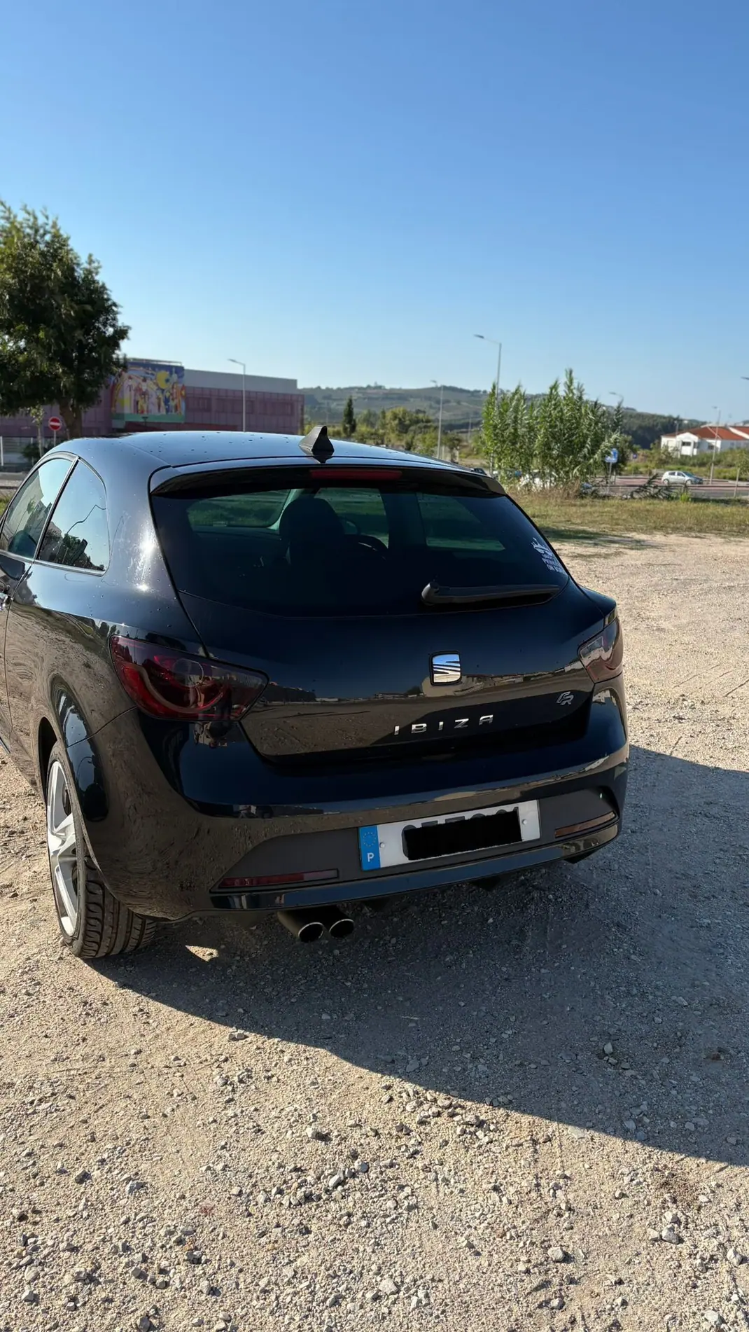 SEAT Ibiza 2010 - 9000 EUR, 210000 km - 210000km - foto 3 de 5