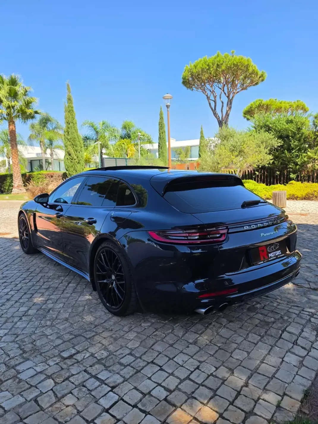 Porsche Panamera Sport Turismo 2018 - 64990 EUR, 99000 km - 99000km - foto 5 de 12