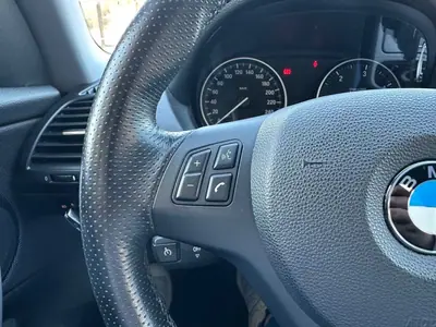 BMW 120 2013 - 17500 EUR, 154360 km - AUTO.MOTO.pt - 154360km - foto 26 de 46