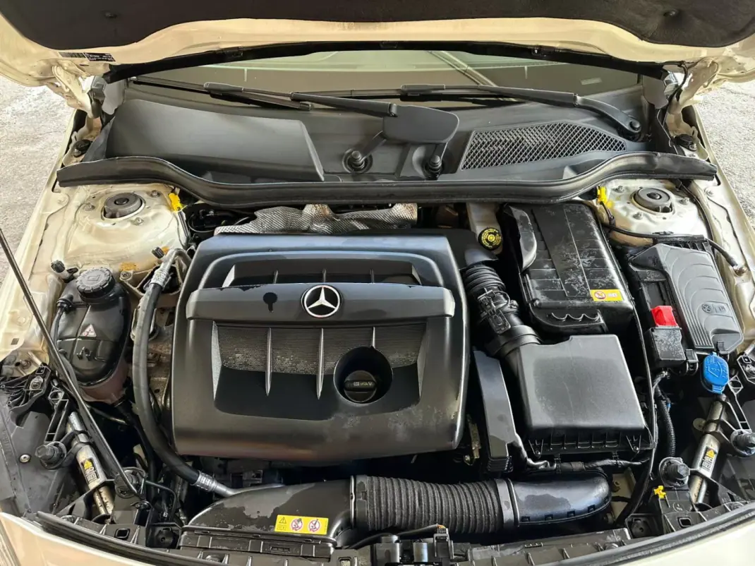 Mercedes-Benz A 180 2015 - 18900 EUR, 111327 km - AUTO.MOTO.pt - 111327km - foto 29 de 29