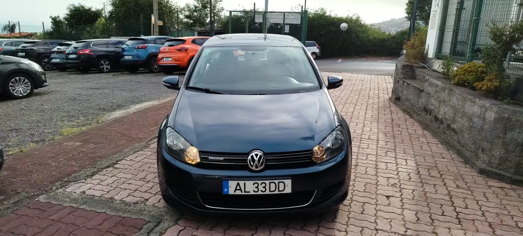 Volkswagen Golf 2010 - 9450 EUR, 220000 km - AUTO.MOTO.pt - 220000km - foto 2 de 13