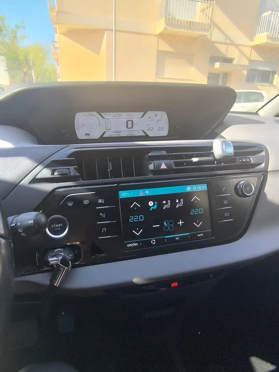 Citroën C4 Spacetourer 2019 - 12365 EUR, 324144 km - AUTO.MOTO.pt - 324144km - foto 2 de 12