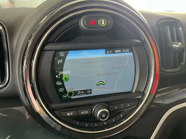 MINI Countryman 2018 - 17800 EUR, 135541 km - AUTO.MOTO.pt - 135541km - foto 11 de 23