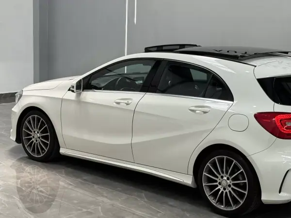 Mercedes-Benz A 180 2015 - 18990 EUR, 117000 km - AUTO.MOTO.pt - 117000km - foto 13 de 36