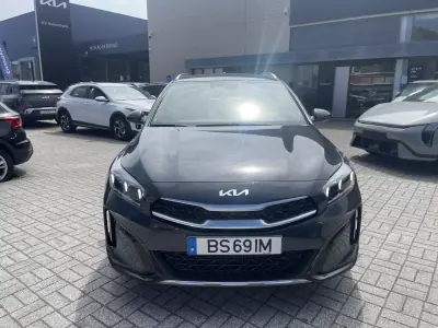 Kia XCeed 2025 - 19900 EUR, 24000 km - AUTO.MOTO.pt - 24000km - foto 2 de 16