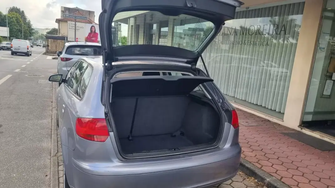 Audi A3 Sportback 2004 - 3990 EUR, 335808 km - 335808km - foto 7 de 16