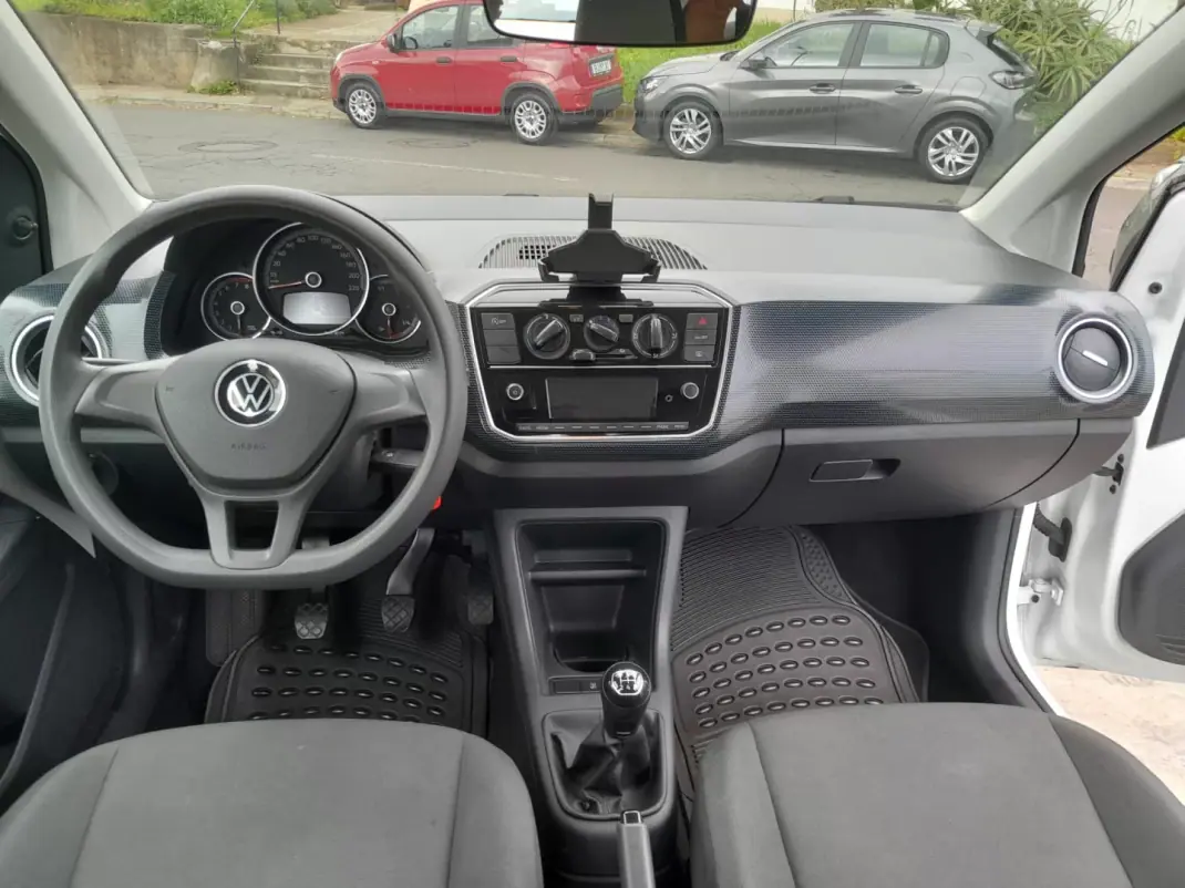 Volkswagen Up! 2024 - 15900 EUR, 43000 km - AUTO.MOTO.pt - 43000km - foto 9 de 11