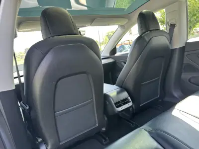 Tesla Model 3 2019 - 21900 EUR, 86000 km - AUTO.MOTO.pt - 86000km - foto 52 de 64