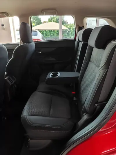 Mitsubishi Outlander 2021 - 18900 EUR, 141000 km - AUTO.MOTO.pt - 141000km - foto 14 de 37
