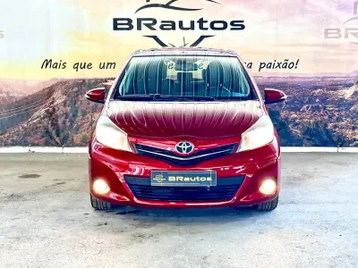 Toyota Yaris 2011 - 10900 EUR, 203453 km - AUTO.MOTO.pt - 203453km - foto 3 de 23