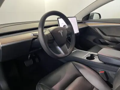 Tesla Model 3 2022 - 29700 EUR, 49000 km - AUTO.MOTO.pt - 49000km - foto 12 de 43