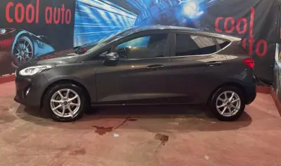 Ford Fiesta 2021 - 13999 EUR, 80000 km - AUTO.MOTO.pt - 80000km - foto 3 de 46