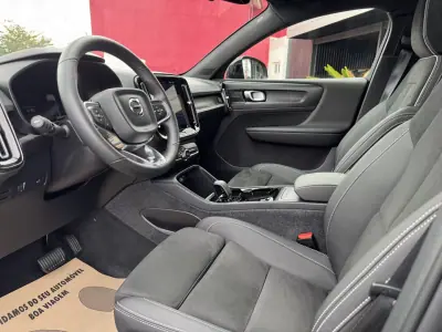 Volvo C40 2022 - 31900 EUR, 60000 km - AUTO.MOTO.pt - 60000km - foto 15 de 50