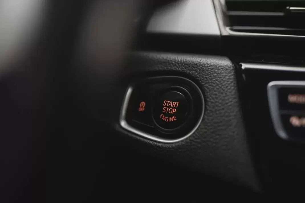 BMW 216 Active Tourer 2015 - 12750 EUR, 196513 km - AUTO.MOTO.pt - 196513km - foto 35 de 43