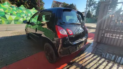 Renault Twingo 2014 - 4890 EUR, 112000 km - AUTO.MOTO.pt - 112000km - foto 16 de 20