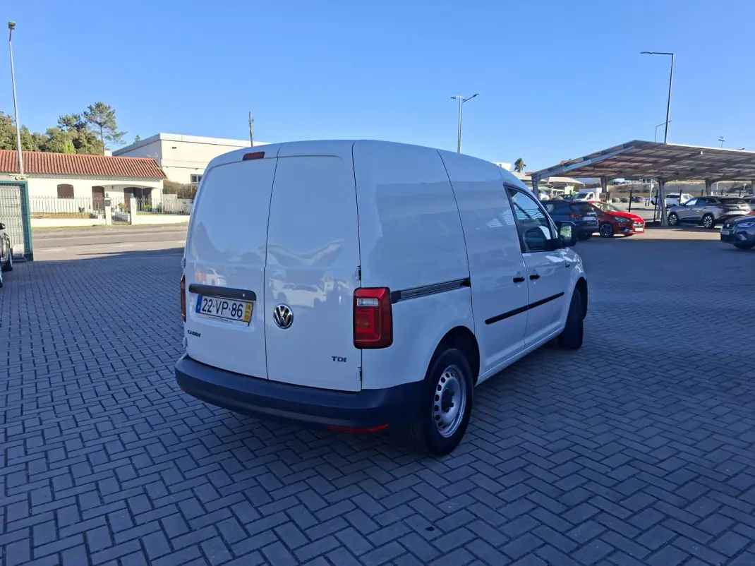 VW Caddy 2018 - 11500 EUR, 199100 km - 199100km - foto 6 de 18