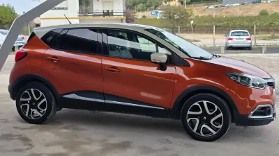 Renault Captur 2016 - 10500 EUR, 141431 km - foto 5 de 18