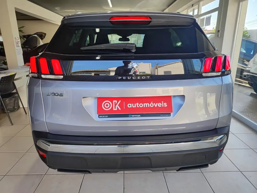 Peugeot 3008 2018 - 13950 EUR, 189000 km - 189000km - foto 9 de 36