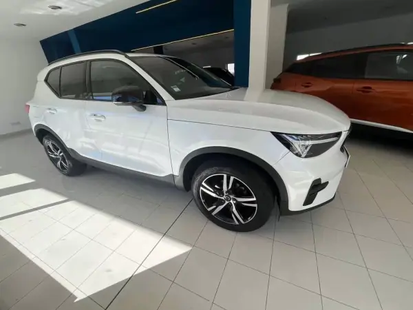 Volvo XC 40 2023 - 36900 EUR, 26000 km - AUTO.MOTO.pt - 26000km - foto 3 de 22