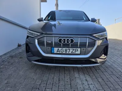 Audi e-tron 2021 - 32900 EUR, 120000 km - 120000km - foto 22 de 51