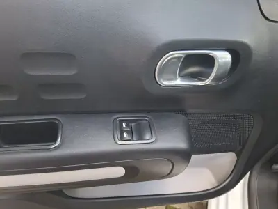 Citroën C3 2019 - 12000 EUR, 121500 km - AUTO.MOTO.pt - 121500km - foto 20 de 31