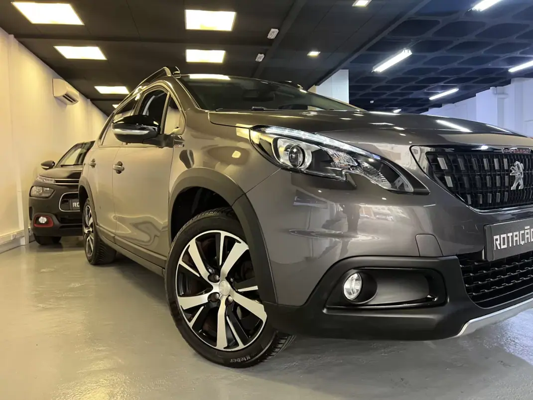 Peugeot 2008 2017 - 10990 EUR, 95000 km - 95000km - foto 38 de 43