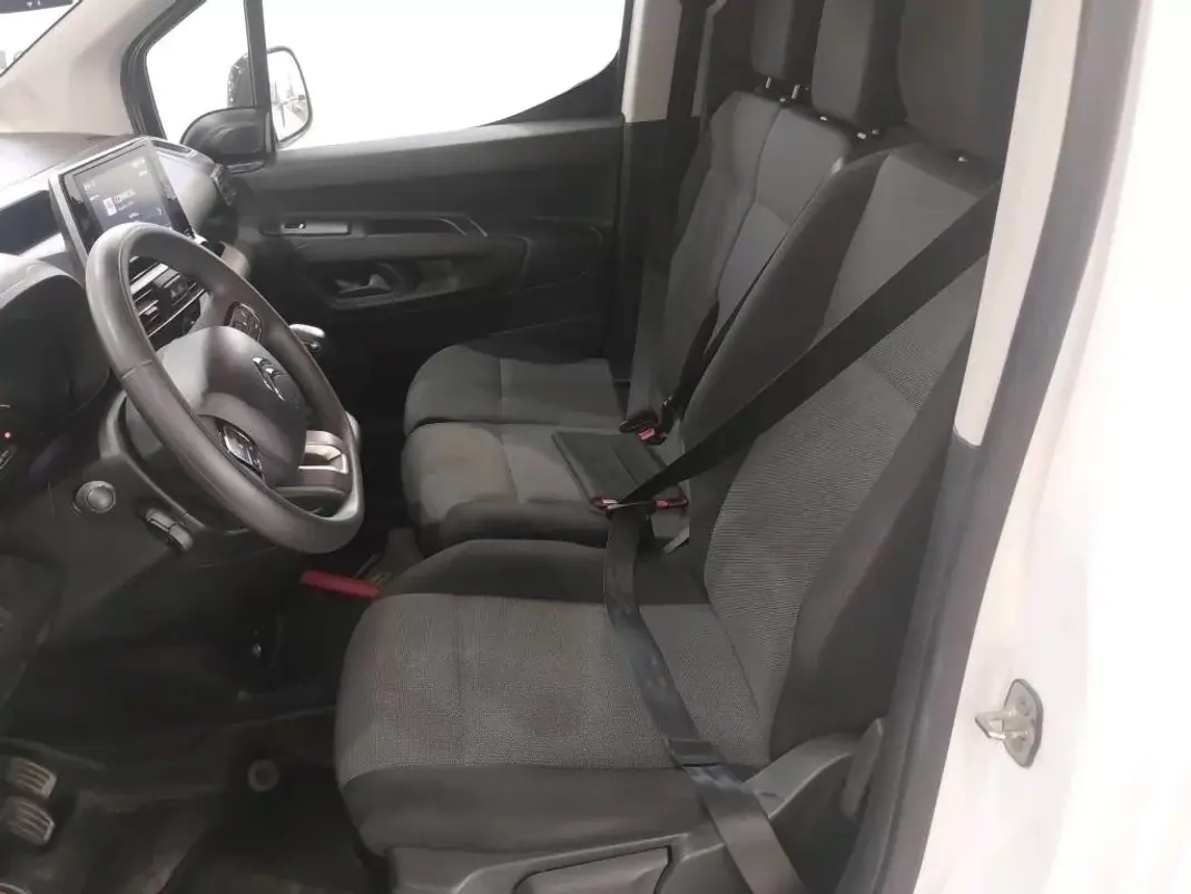 Citroën Berlingo 2022 - 12990 EUR, 154509 km - AUTO.MOTO.pt - 154509km - foto 5 de 5