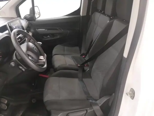 Citroën Berlingo 2022 - 12990 EUR, 154509 km - AUTO.MOTO.pt - 154509km - foto 5 de 5