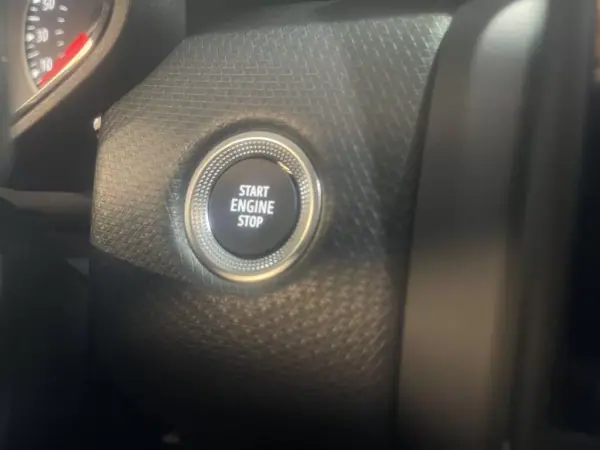Renault Clio 2022 - 17899 EUR, 38000 km - AUTO.MOTO.pt - 38000km - foto 51 de 54