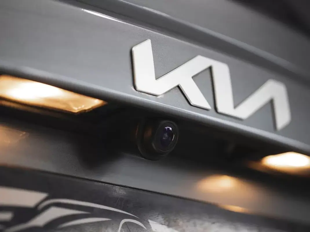 Kia e-Niro 2022 - 25990 EUR, 60682 km - AUTO.MOTO.pt - 60682km - foto 12 de 19