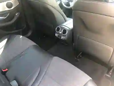 Mercedes-Benz C 200 2015 - 20500 EUR, 104000 km - AUTO.MOTO.pt - 104000km - foto 13 de 21