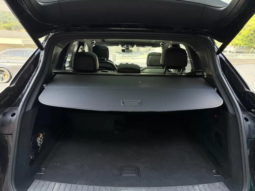 Porsche Cayenne 2018 - 65900 EUR, 138000 km - AUTO.MOTO.pt - 138000km - foto 14 de 15