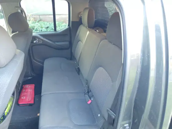 Nissan Navara 2009 - 18990 EUR, 321509 km - AUTO.MOTO.pt - 321509km - foto 8 de 13