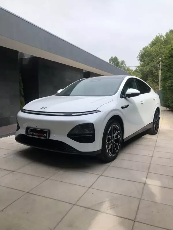 Xpeng G6 RWD Long Range 2026 Elétrico — 10 000 km · Porto Xpeng G6 2026