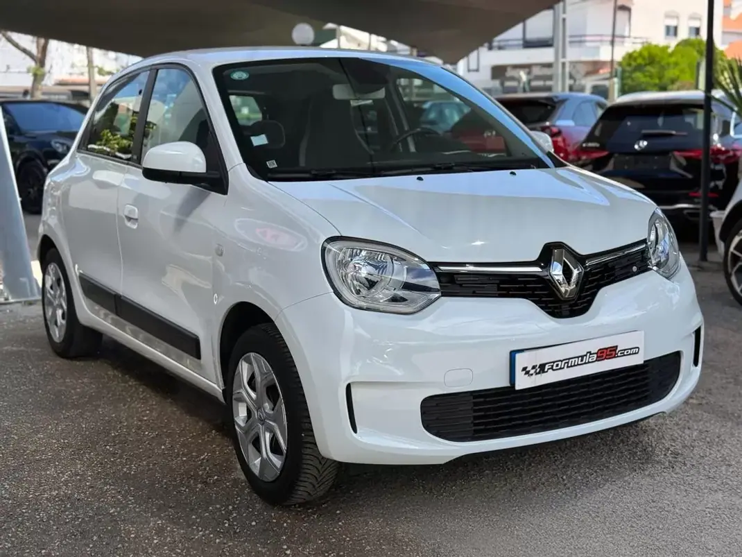 Renault Twingo 2021 - 13900 EUR, 48785 km - AUTO.MOTO.pt - 48785km - foto 6 de 22