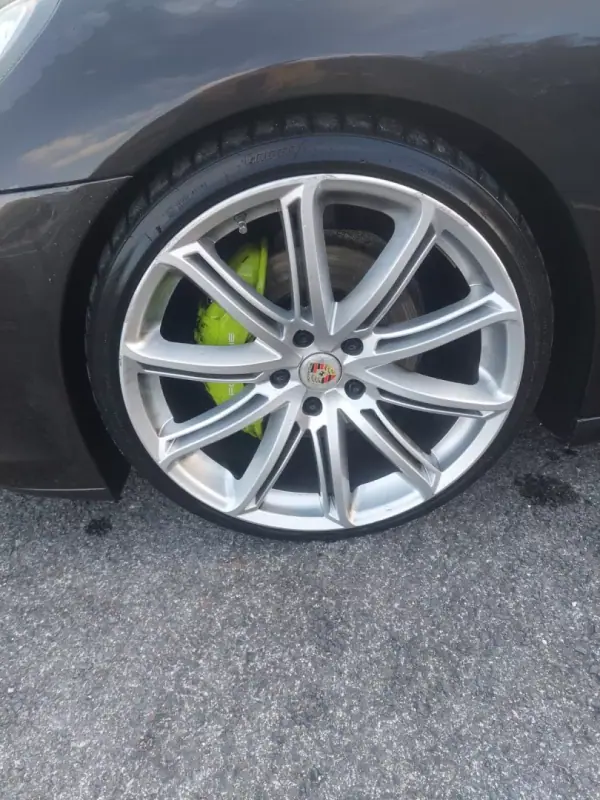 Porsche Panamera 2013 - 39800 EUR, 151533 km - AUTO.MOTO.pt - 151533km - foto 3 de 10