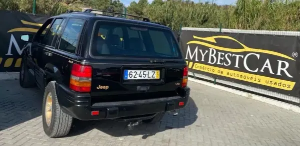 Jeep Grand Cherokee 1997 - 11900 EUR, 233000 km - AUTO.MOTO.pt - 233000km - foto 4 de 8