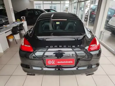 Porsche Panamera 2011 - 37500 EUR, 129500 km - AUTO.MOTO.pt - 129500km - foto 10 de 38