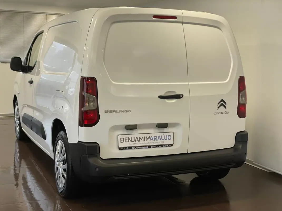 Citroën Berlingo M 2022 - 17750 EUR, 90000 km - AUTO.MOTO.pt - 90000km - foto 4 de 13