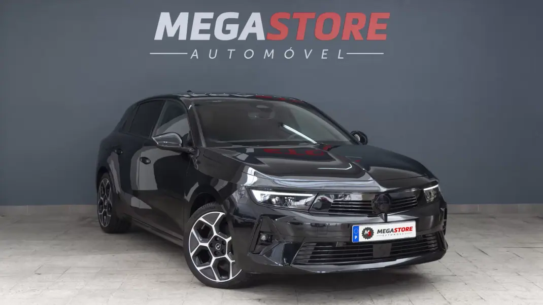 Opel Astra 2024 - 23900 EUR, 18000 km - AUTO.MOTO.pt - 18000km - foto 1 de 38