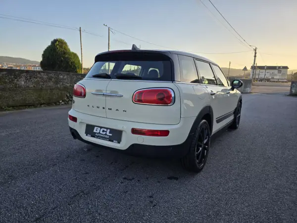 MINI Clubman 2018 - 15990 EUR, 184000 km - AUTO.MOTO.pt - 184000km - foto 8 de 42