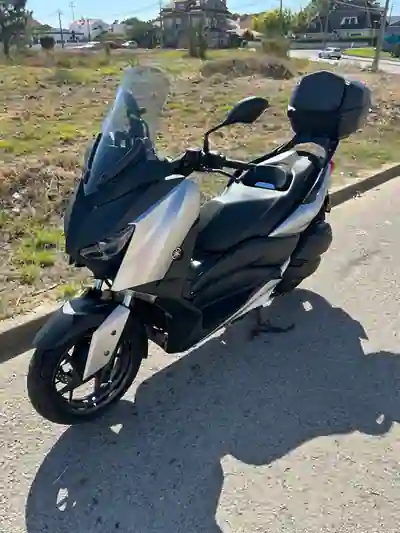 Yamaha XMAX 2018 - 3750 EUR, 34000 km - 34000km - foto 1 de 5
