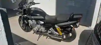 Yamaha XJR1300 1996 - 4950 EUR, 31000 km - foto 5 de 10