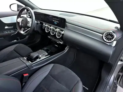 Mercedes-Benz CLA 180 2022 - 29900 EUR, 36800 km - 36800km - foto 7 de 44